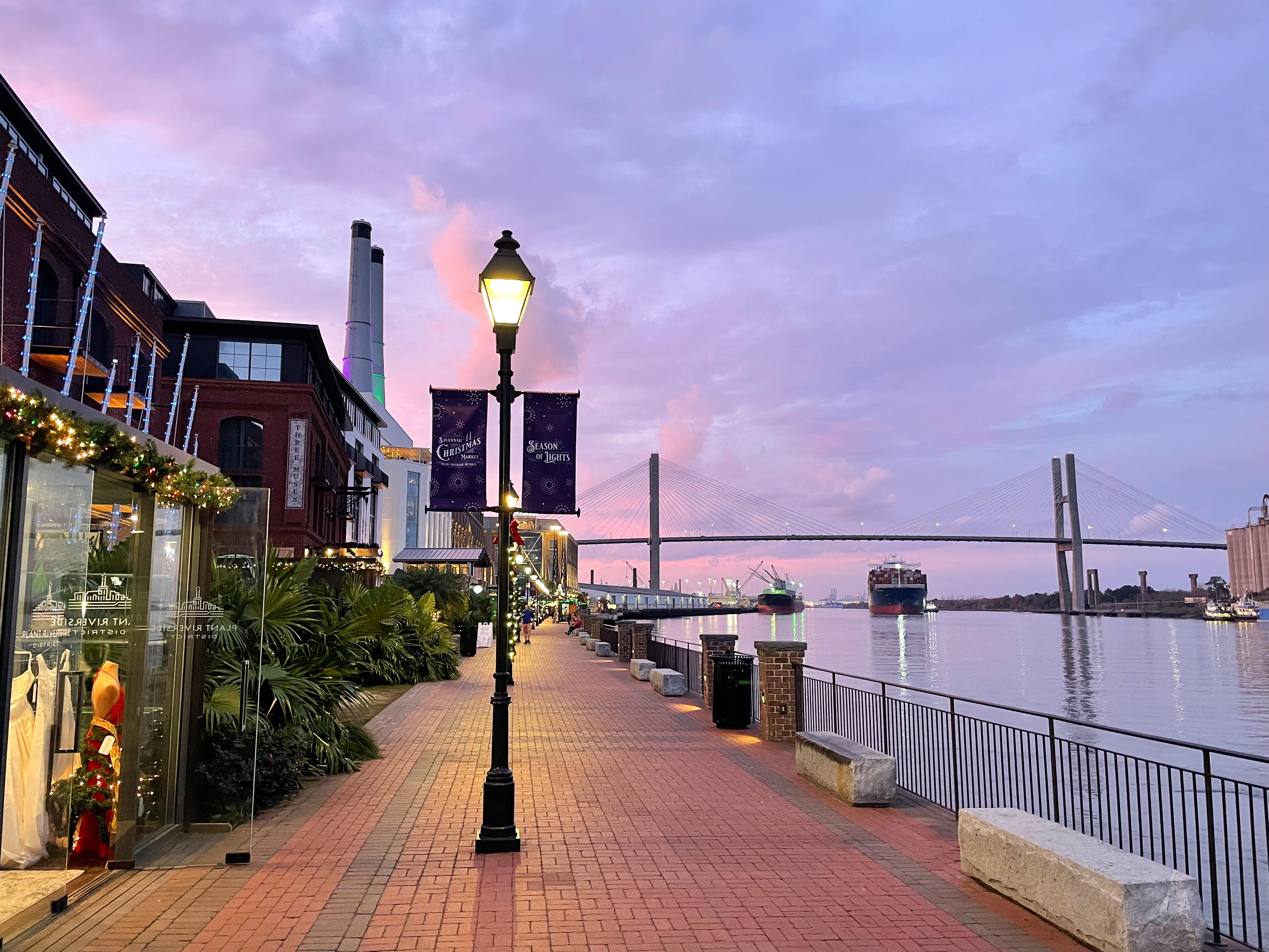 What To Do & Where to Eat in Savannah for Families. Savannah riverfront at night. December in Savannah. Plant Riverside District at night in Savannah.