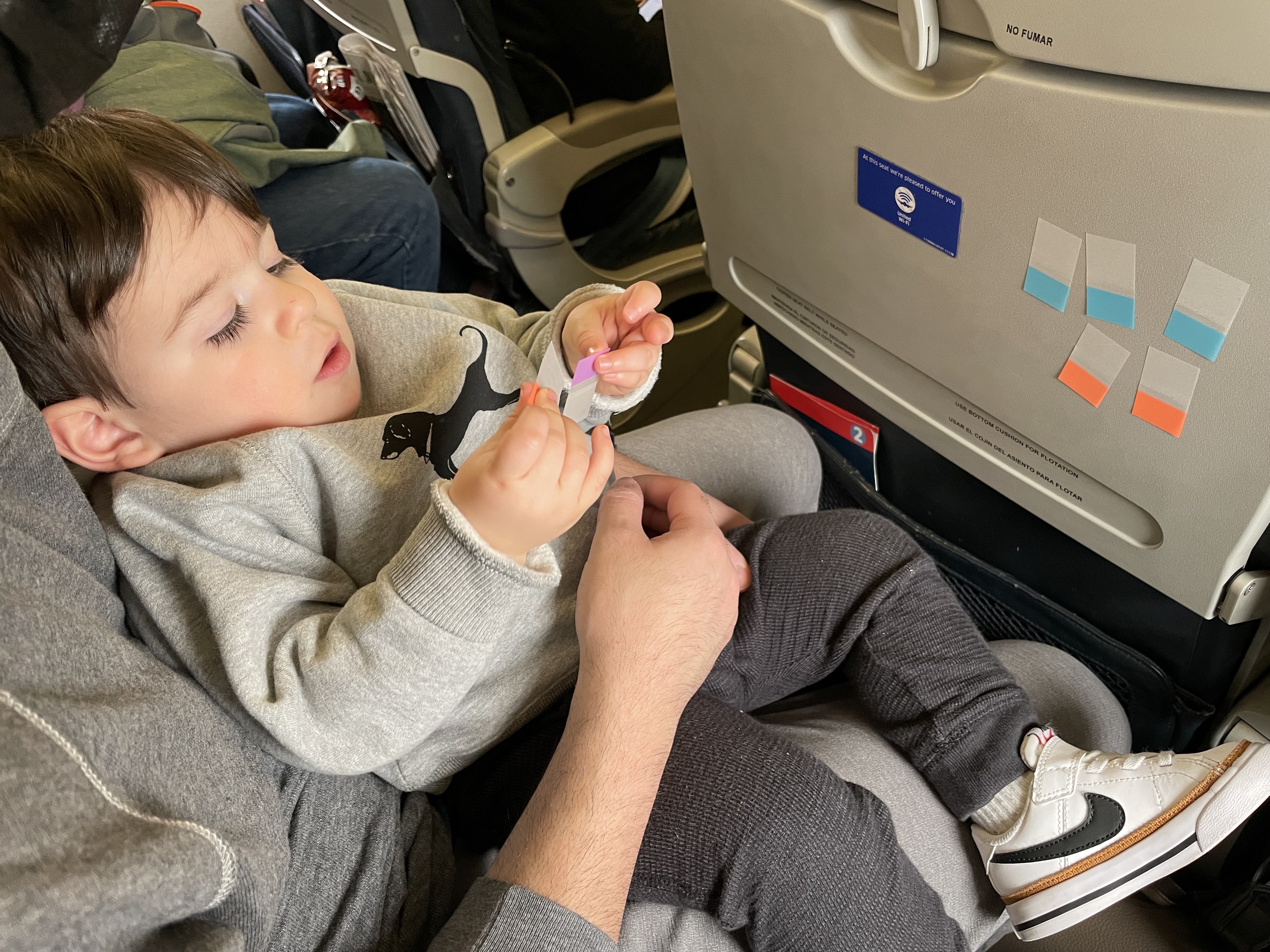 Tips for Traveling with a Toddler. Toddler travel tips. Toddler travel gear. Tips for flying on an airplane with toddlers. Entertainment and gear  for travel with toddler.